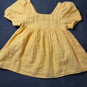 babyGap SPRING Puff Sleeve Dress or shirt